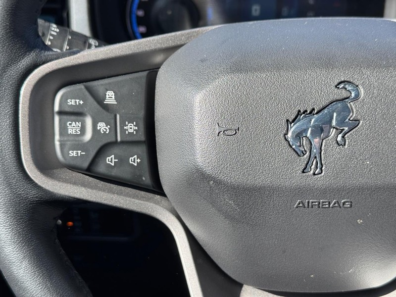 Ford Bronco Vehicle Full-screen Gallery Image 20