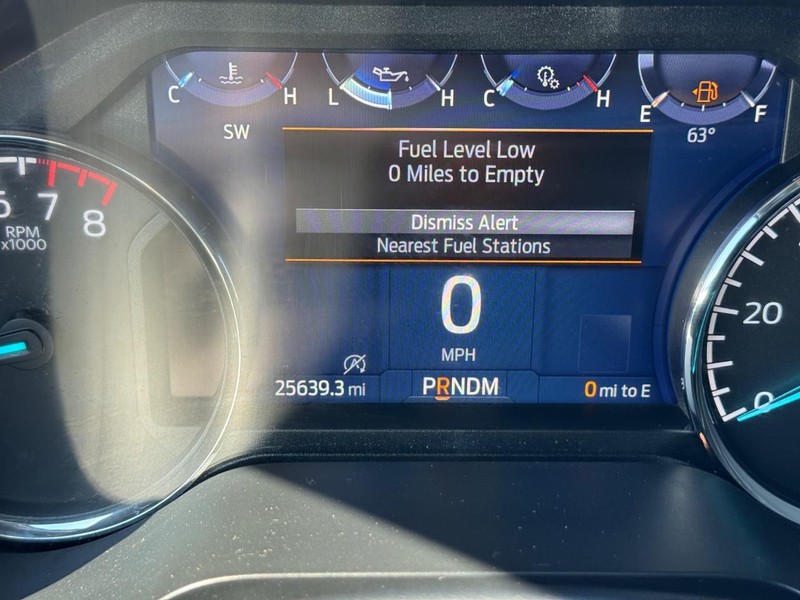 Ford F-150 Vehicle Full-screen Gallery Image 25