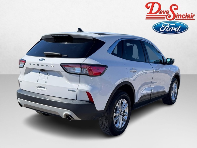Ford Escape Vehicle Full-screen Gallery Image 07