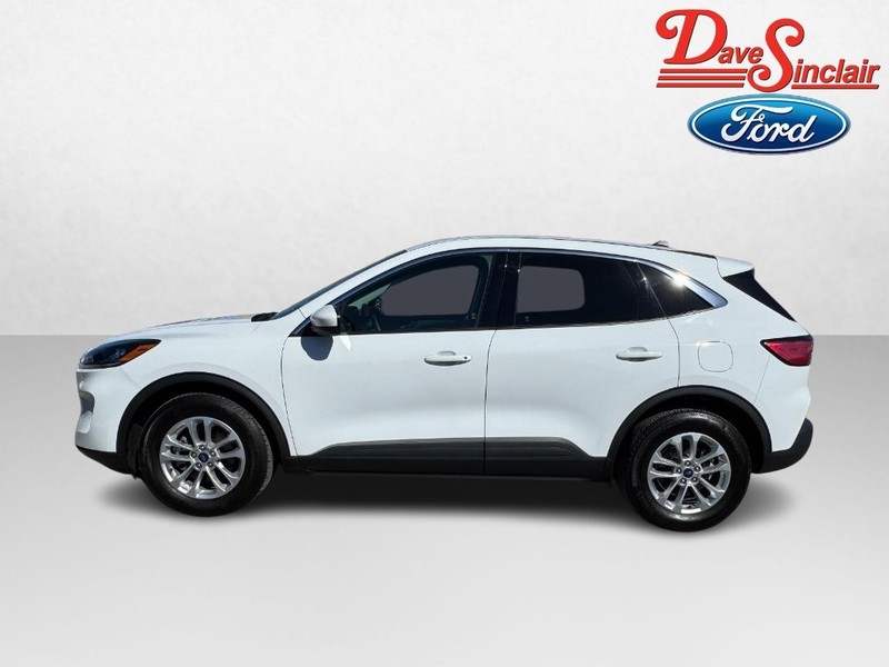 Ford Escape Vehicle Full-screen Gallery Image 10