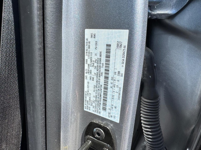 Ford F-150 Vehicle Full-screen Gallery Image 26