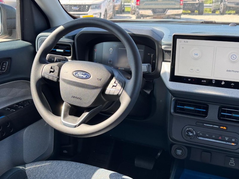 Ford Maverick Vehicle Full-screen Gallery Image 15