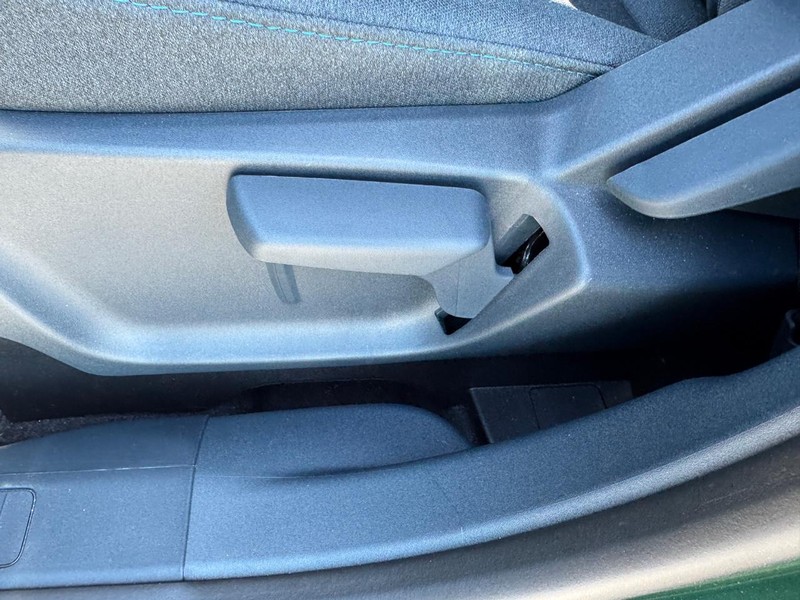 Ford Maverick Vehicle Full-screen Gallery Image 18
