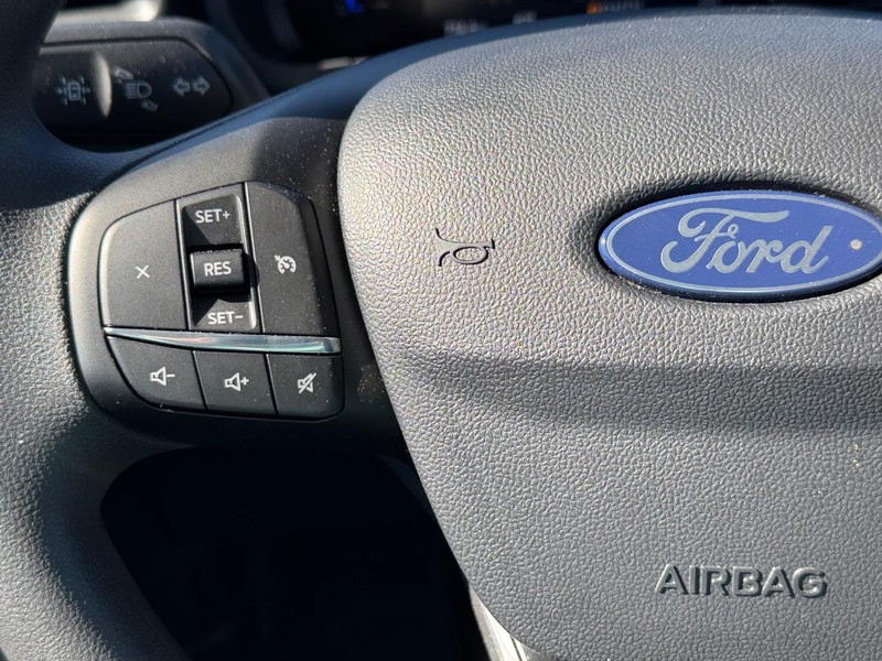 Ford Maverick Vehicle Full-screen Gallery Image 21