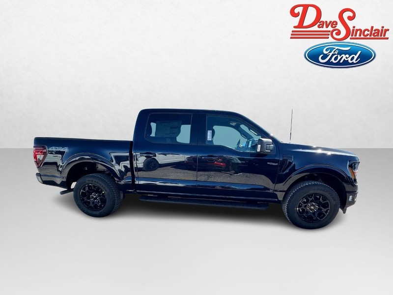 Ford F-150 Vehicle Full-screen Gallery Image 05
