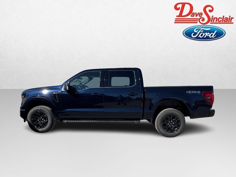 Ford F-150 Vehicle Full-screen Gallery Image 10