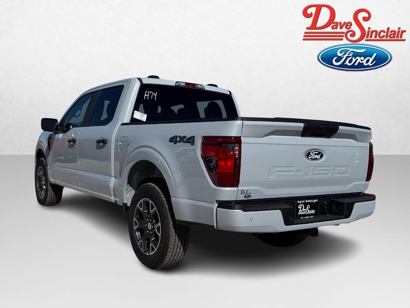 Ford F-150 Vehicle Full-screen Gallery Image 09
