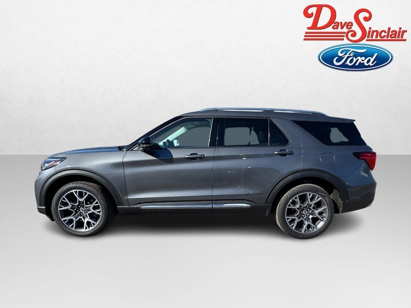 Ford Explorer Vehicle Full-screen Gallery Image 10