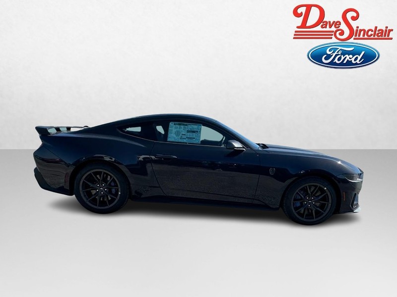 Ford Mustang Vehicle Full-screen Gallery Image 05