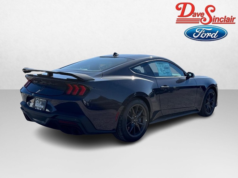 Ford Mustang Vehicle Full-screen Gallery Image 07