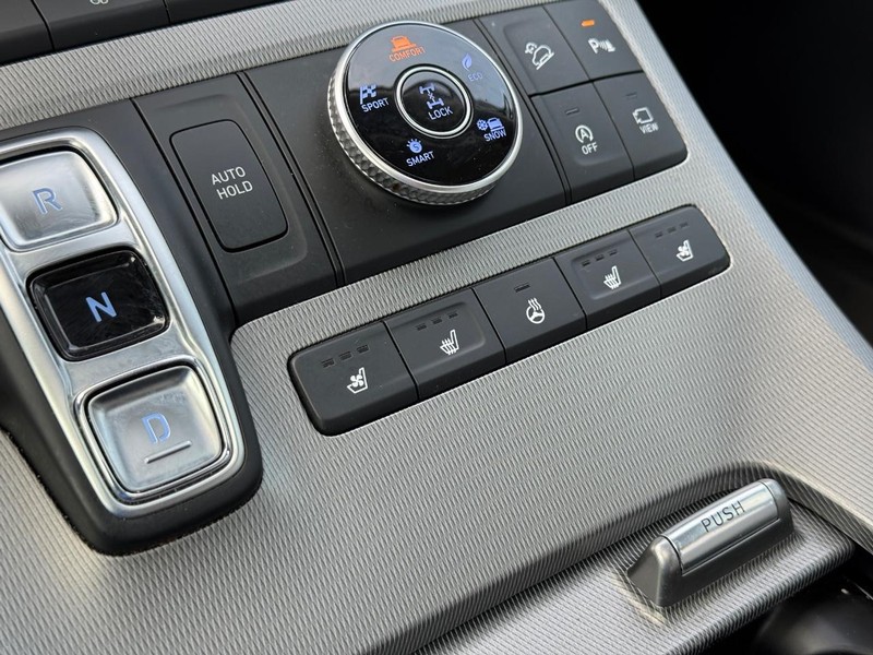 Hyundai Palisade Vehicle Full-screen Gallery Image 26
