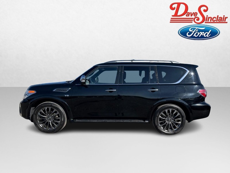 Nissan Armada Vehicle Full-screen Gallery Image 10