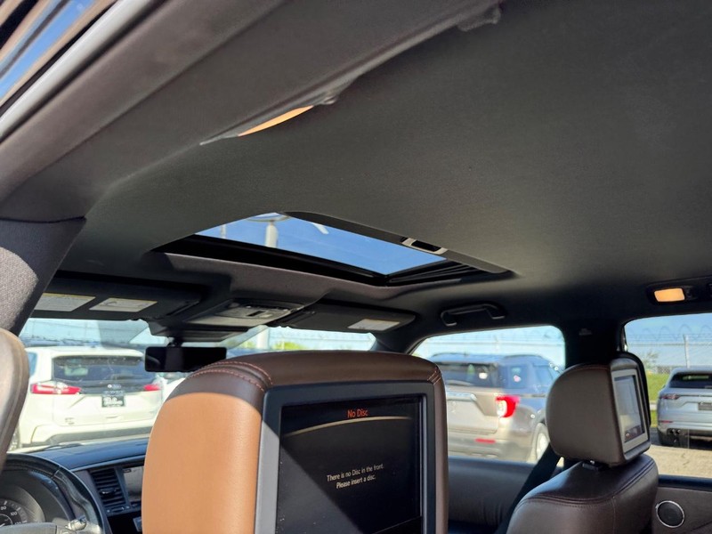 Nissan Armada Vehicle Full-screen Gallery Image 13
