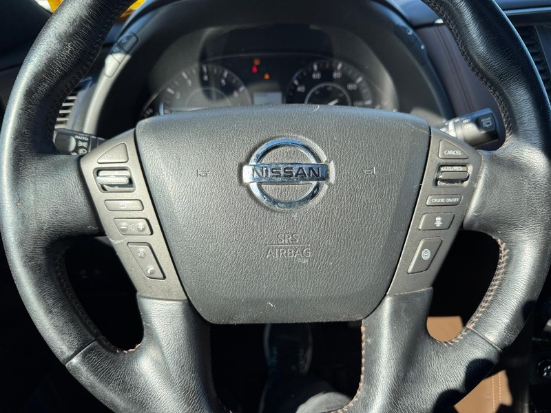 Nissan Armada Vehicle Full-screen Gallery Image 24