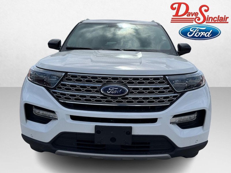 Ford Explorer Vehicle Full-screen Gallery Image 02