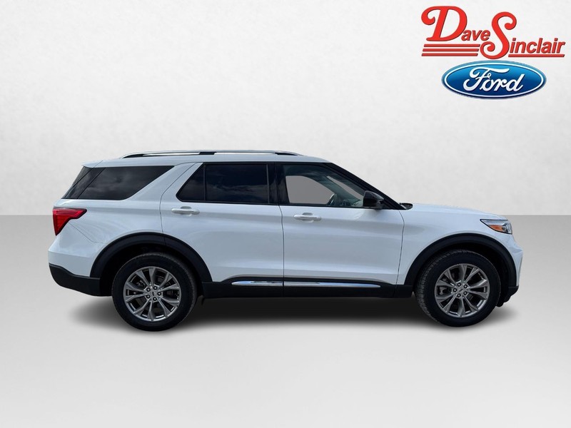 Ford Explorer Vehicle Full-screen Gallery Image 05