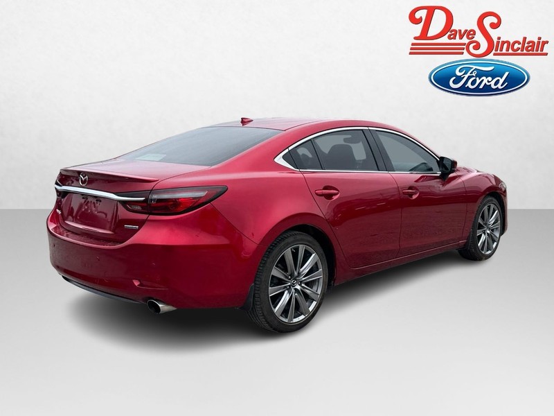 Mazda MAZDA6 Vehicle Full-screen Gallery Image 07
