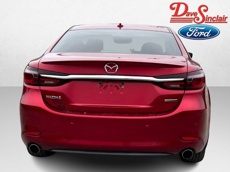 Mazda MAZDA6 Vehicle Full-screen Gallery Image 08