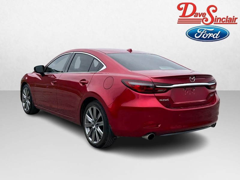 Mazda MAZDA6 Vehicle Full-screen Gallery Image 09
