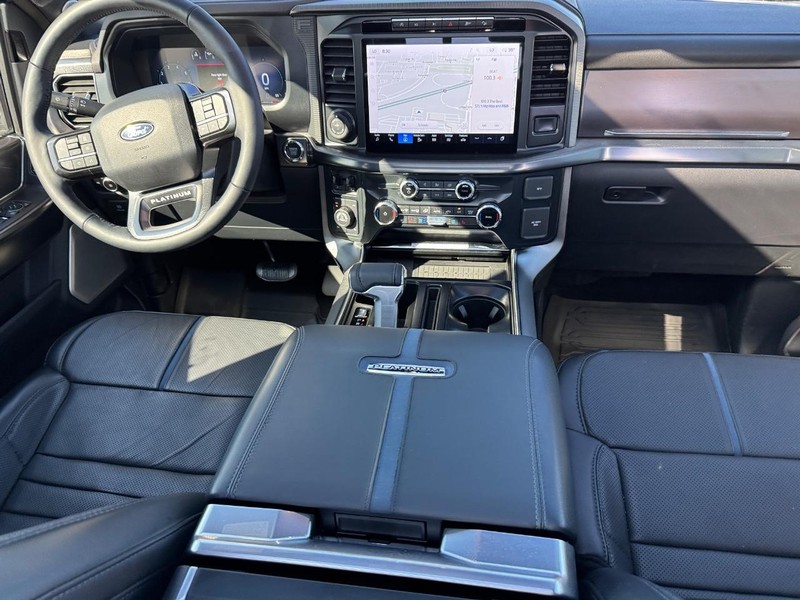 Ford F-150 Vehicle Full-screen Gallery Image 16
