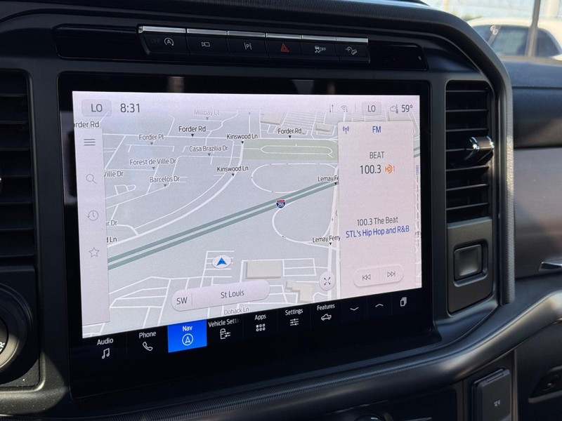 Ford F-150 Vehicle Full-screen Gallery Image 24