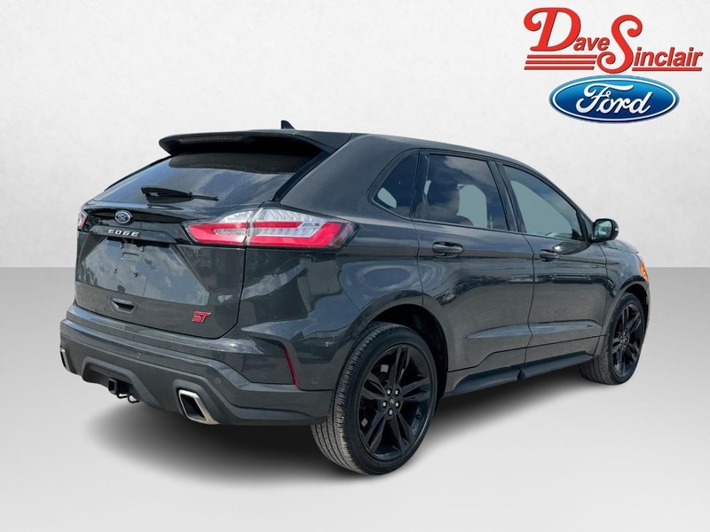 Ford Edge Vehicle Full-screen Gallery Image 07