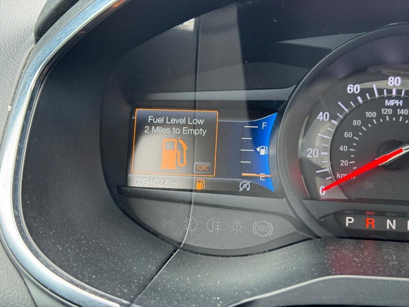 Ford Edge Vehicle Full-screen Gallery Image 26