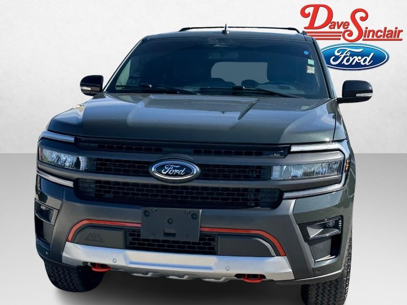 Ford Expedition Vehicle Full-screen Gallery Image 02