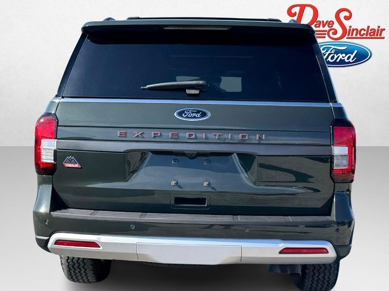Ford Expedition Vehicle Full-screen Gallery Image 08
