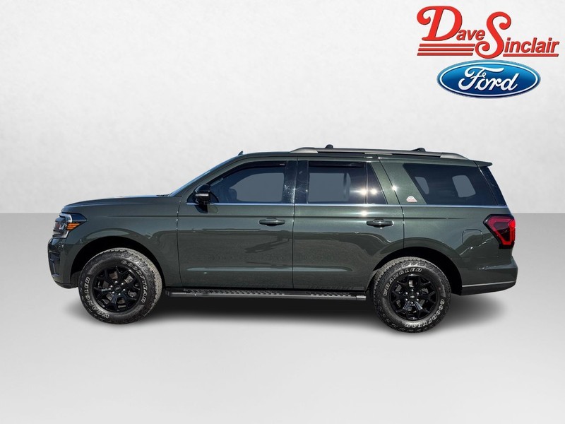 Ford Expedition Vehicle Full-screen Gallery Image 10