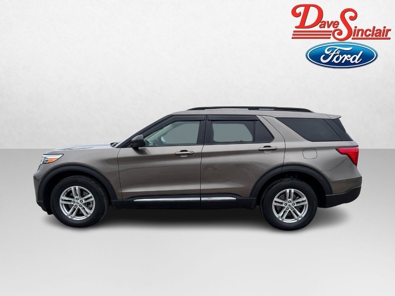 Ford Explorer Vehicle Full-screen Gallery Image 10