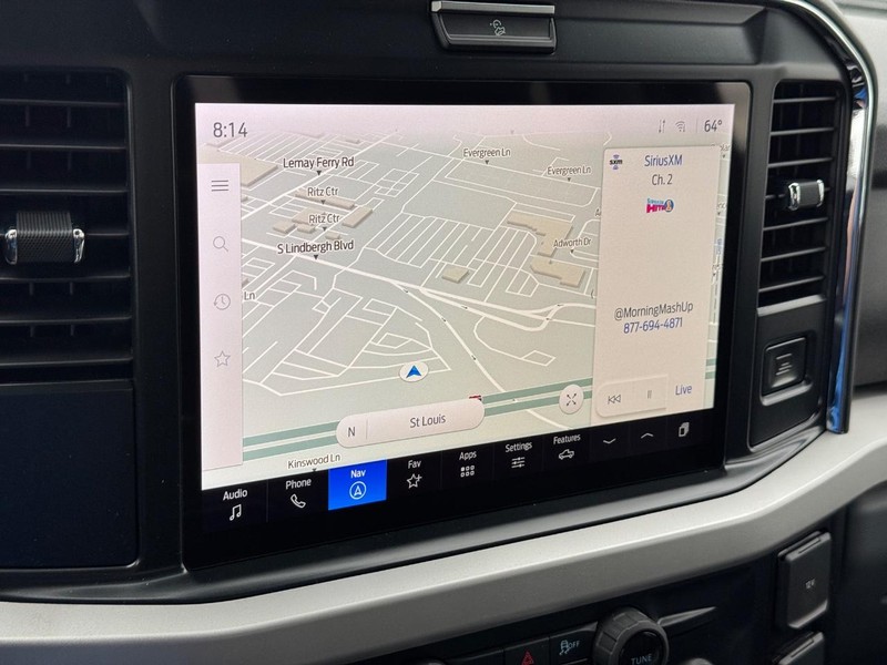 Ford Super Duty F-250 SRW Vehicle Full-screen Gallery Image 23