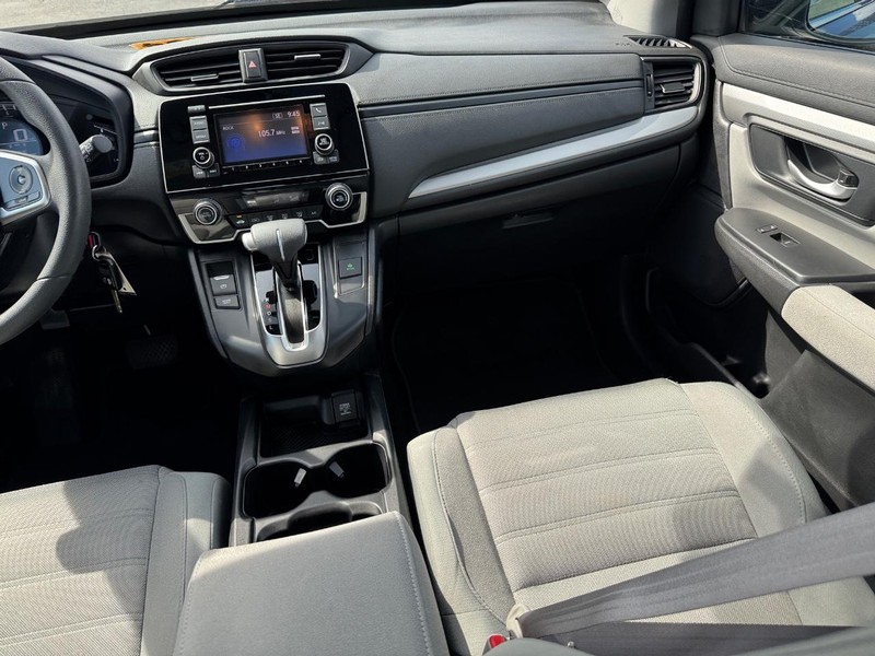 Honda CR-V Vehicle Full-screen Gallery Image 16
