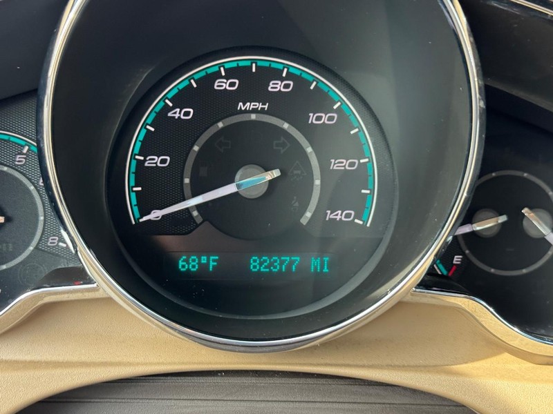 Chevrolet Malibu Vehicle Full-screen Gallery Image 20