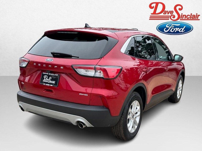 Ford Escape Vehicle Full-screen Gallery Image 07