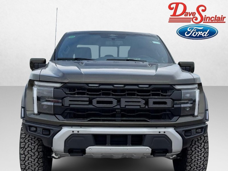 Ford F-150 Vehicle Full-screen Gallery Image 02