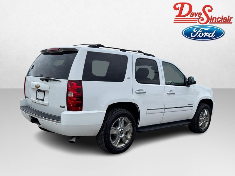 Chevrolet Tahoe Vehicle Full-screen Gallery Image 07