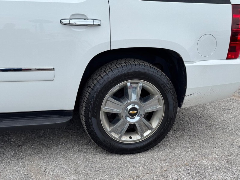 Chevrolet Tahoe Vehicle Full-screen Gallery Image 11