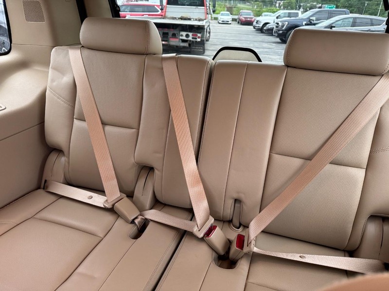 Chevrolet Tahoe Vehicle Full-screen Gallery Image 15