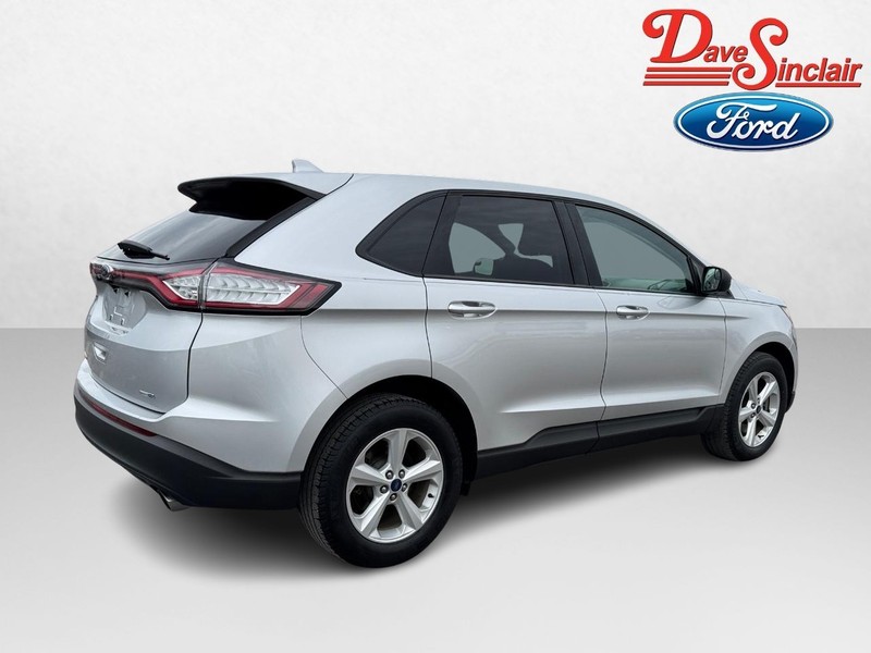 Ford Edge Vehicle Full-screen Gallery Image 07