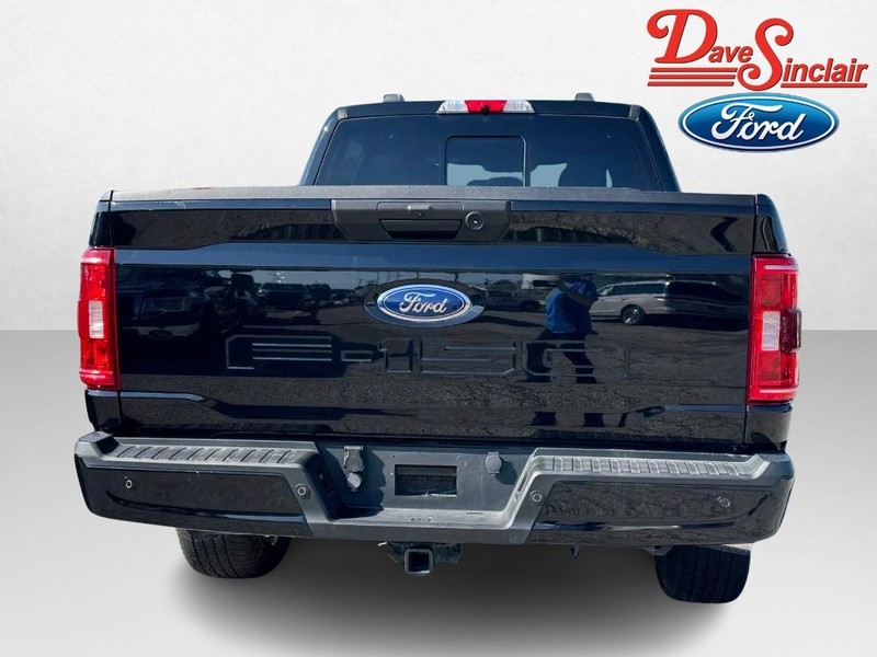 Ford F-150 Vehicle Full-screen Gallery Image 08
