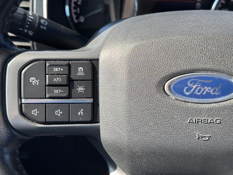 Ford F-150 Vehicle Full-screen Gallery Image 20