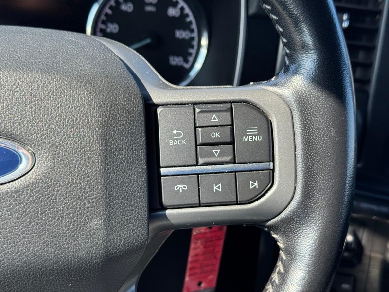 Ford F-150 Vehicle Full-screen Gallery Image 21