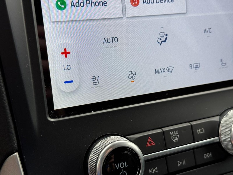 Ford Edge Vehicle Full-screen Gallery Image 22
