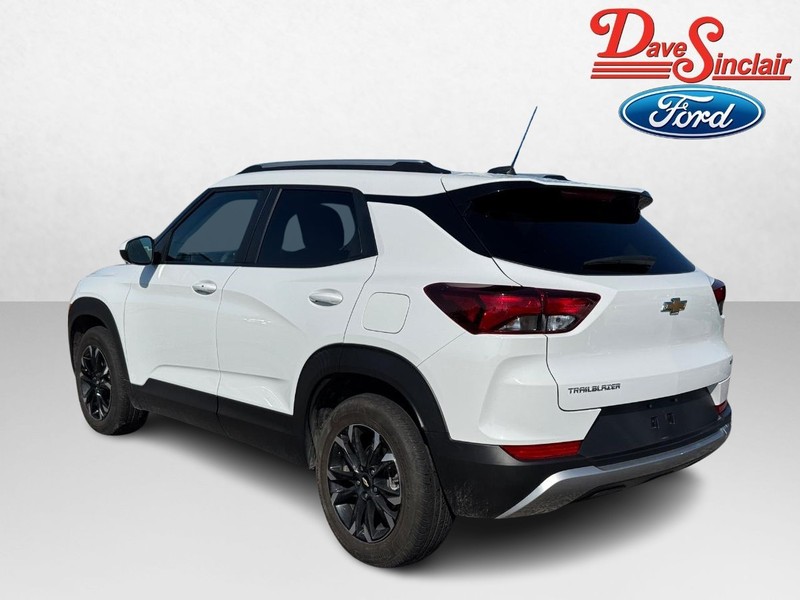 Chevrolet TrailBlazer Vehicle Full-screen Gallery Image 09