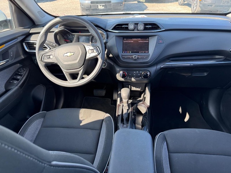 Chevrolet TrailBlazer Vehicle Full-screen Gallery Image 15