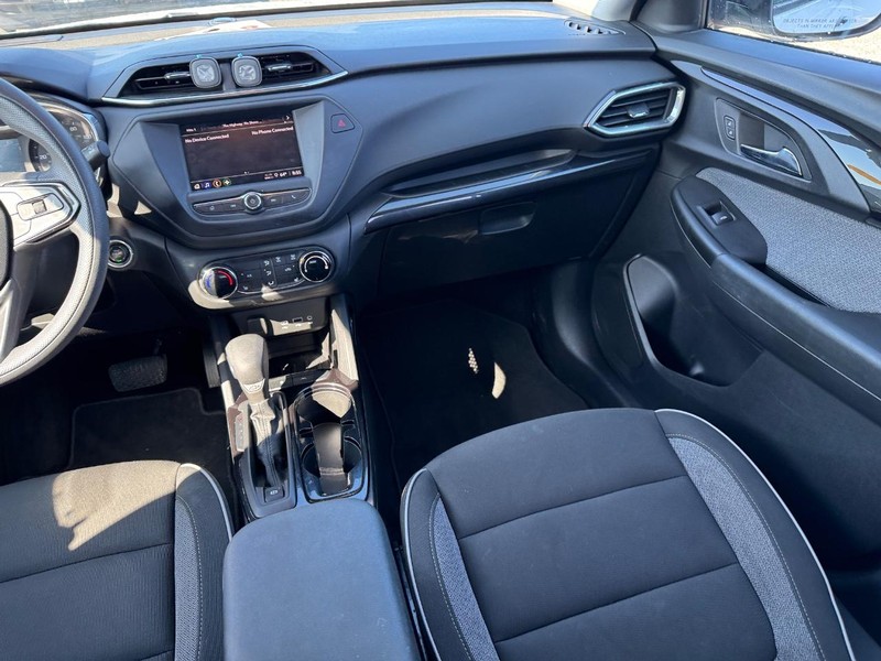 Chevrolet TrailBlazer Vehicle Full-screen Gallery Image 16