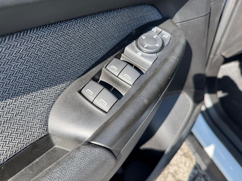 Chevrolet TrailBlazer Vehicle Full-screen Gallery Image 18