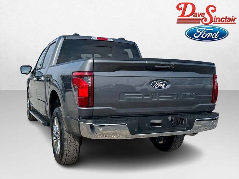 Ford F-150 Vehicle Full-screen Gallery Image 09