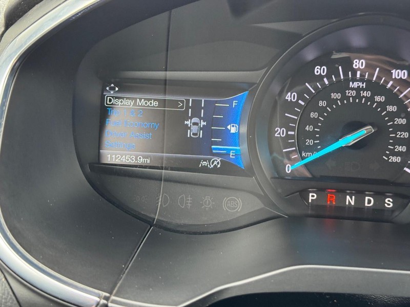Ford Edge Vehicle Full-screen Gallery Image 27